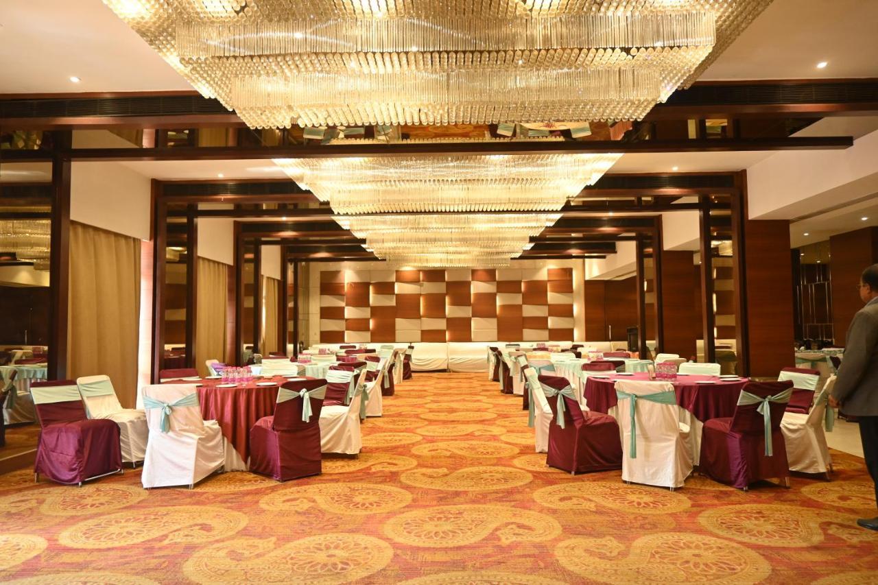 Regency Square Hotel Gwalior Luaran gambar